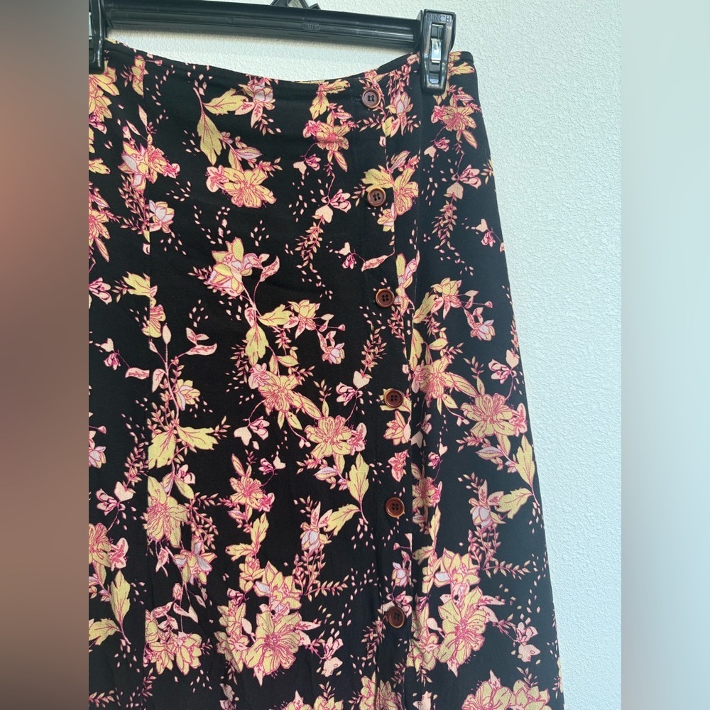 Free People Retro Love Floral Midi Skirt Button Front Slit Boho Size 6 - Picture 4 of 8